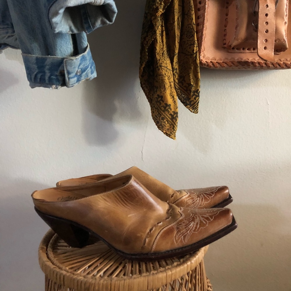 Leather Western Mule Charlie 1 Horse By Lucchese